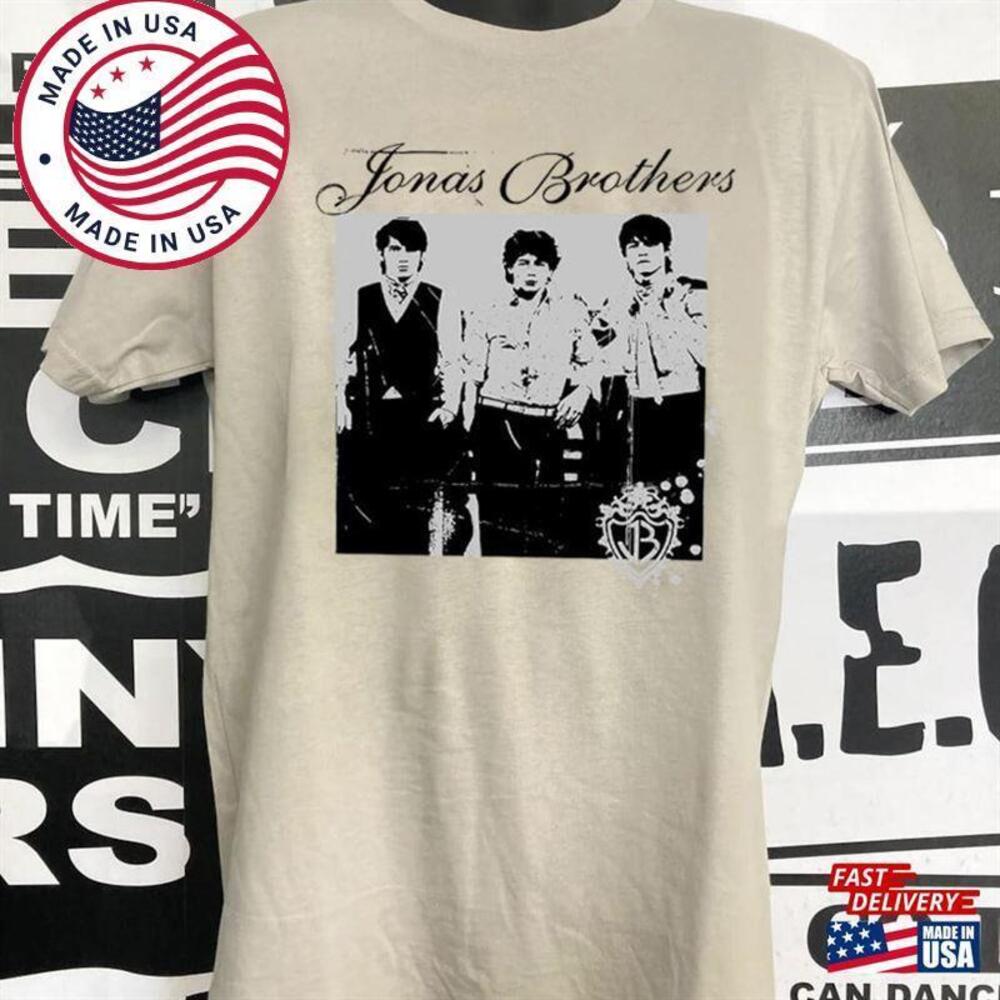 Retro Jonas Brothers Tour Shirt T-Shirt
